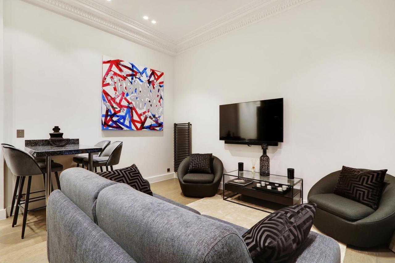 Pick A Flat's Apartment in Triangle d'Or - Pierre 1er de Serbie Paris Exterior foto
